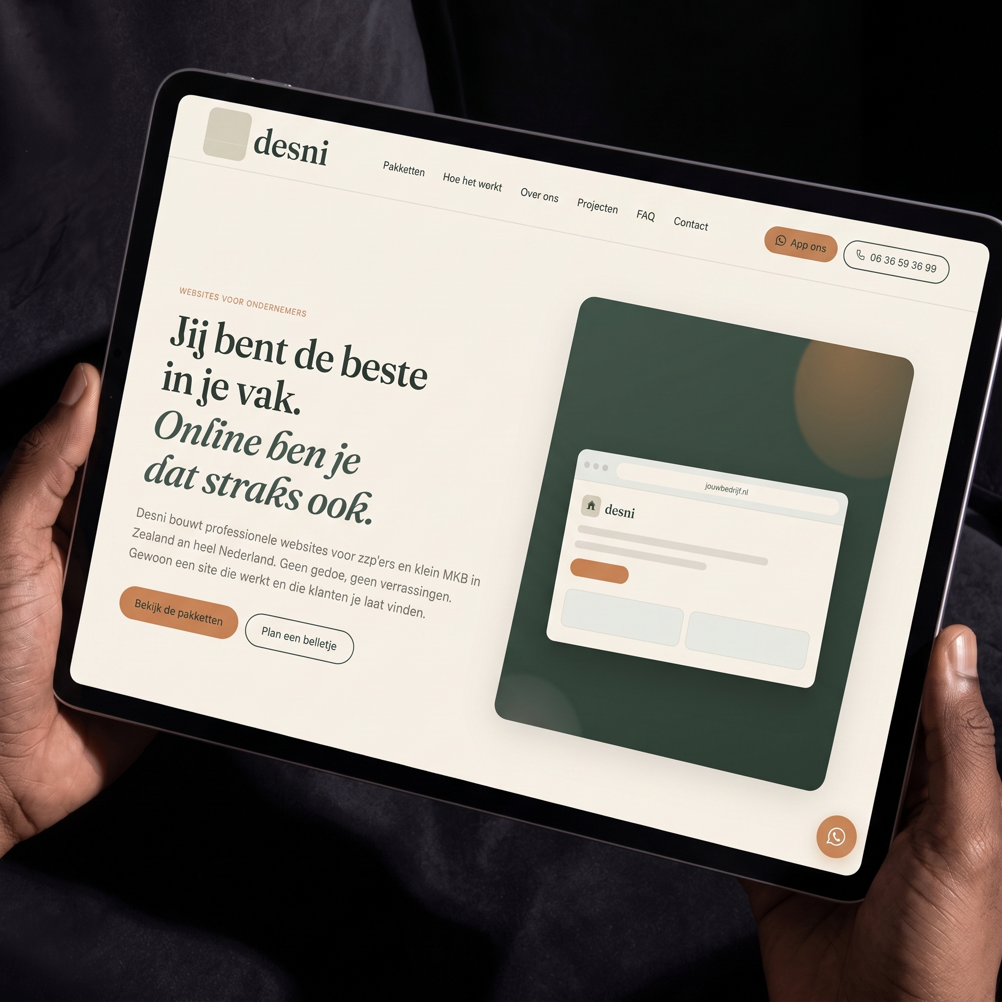 Desni website weergegeven op een tablet